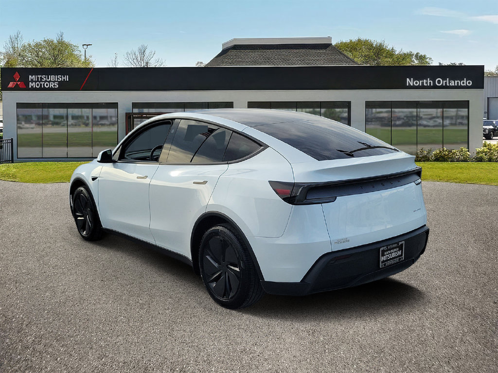 Used 2026 Tesla Model Y Long Range AWD/4WD image 3