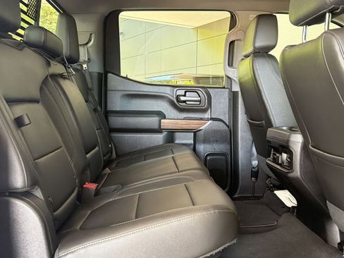 Used 2019 Chevrolet Silverado 1500 LT Trail Boss AWD/4WD image 28