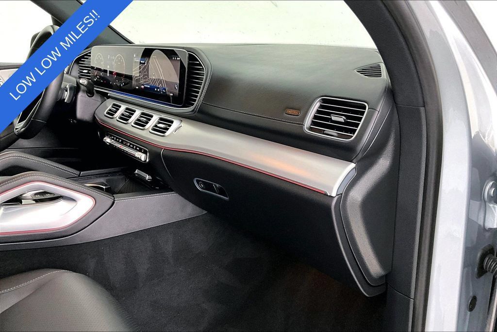 Used 2025 Mercedes-Benz GLS 450 4MATIC image 20