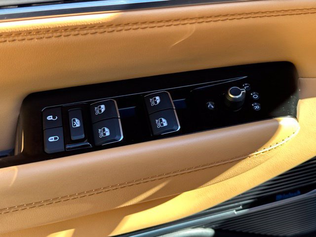 Used 2026 Jeep Grand Wagoneer Summit AWD/4WD image 29