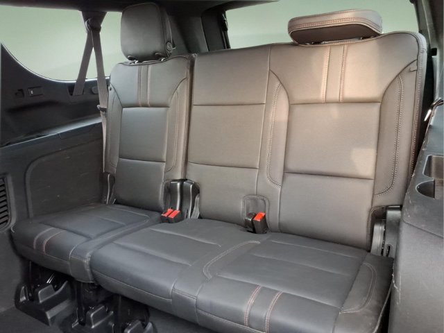 Used 2023 Chevrolet Suburban RST AWD/4WD image 14