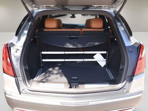 New 2026 Cadillac XT5 Premium Luxury image 16