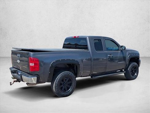 Used 2010 Chevrolet Silverado 1500 LT w/ Power Pack Plus AWD/4WD image 5