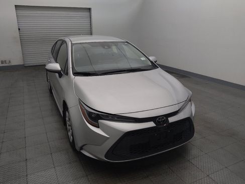 Used 2021 Toyota Corolla LE FWD image 14