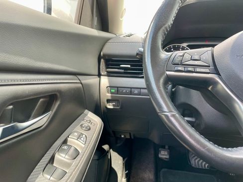 Certified 2022 Nissan Sentra SV image 11