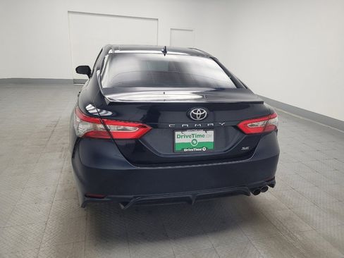 Used 2019 Toyota Camry SE FWD image 6