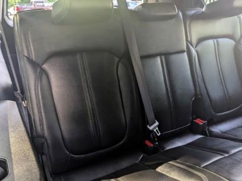 Used 2023 Jeep Wagoneer L Series II image 23