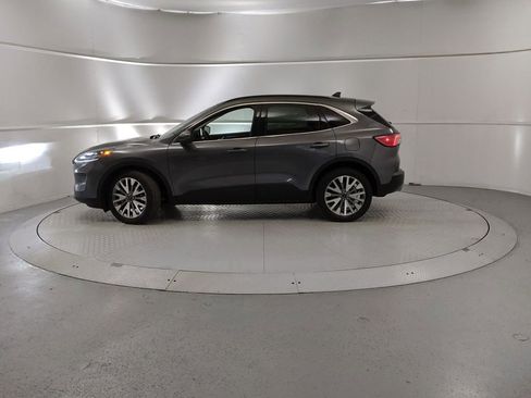 Certified 2022 Ford Escape Titanium w/ Class II Trailer Tow Package image 5