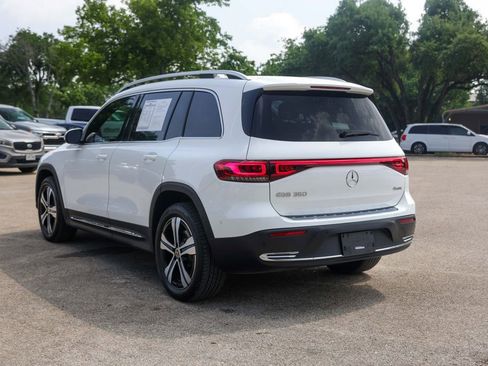 Used 2023 Mercedes-Benz EQB 350 4MATIC SUV image 3