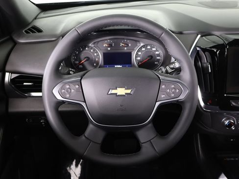 Used 2023 Chevrolet Traverse LT FWD image 43