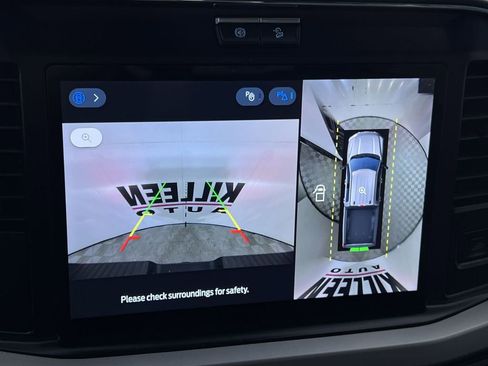 New 2026 Ford F250 XLT w/ XLT Premium Package image 17