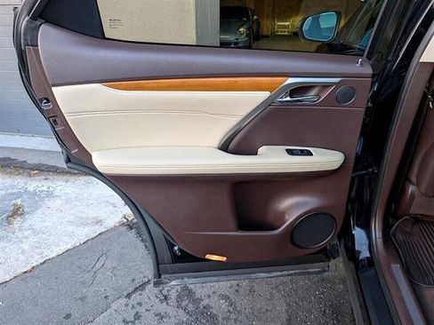 Used 2019 Lexus RX 350 AWD image 18