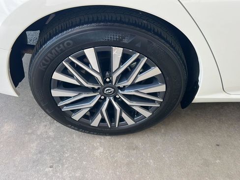 Used 2025 Nissan Altima 2.5 SV image 38