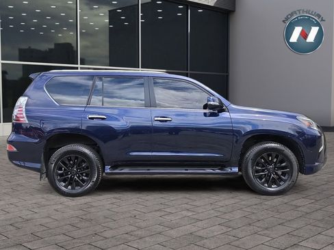 Used 2022 Lexus GX 460 w/ Accessory Package AWD/4WD image 6