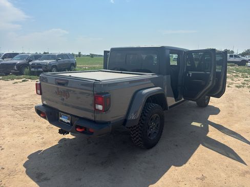 Used 2022 Jeep Gladiator Mojave w/ Cold Weather Group AWD/4WD image 24