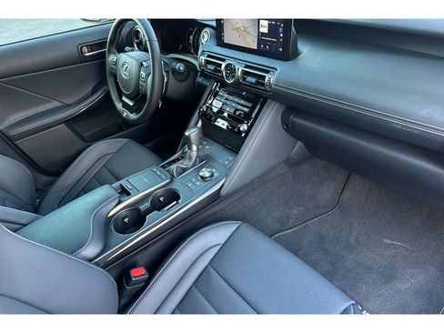 Used 2022 Lexus IS 350 F Sport image 17