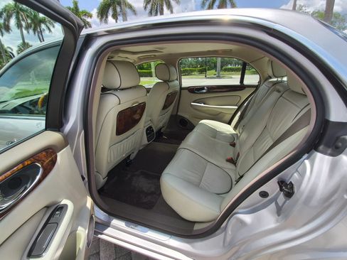 Used 2006 Jaguar XJ Vanden Plas RWD image 14