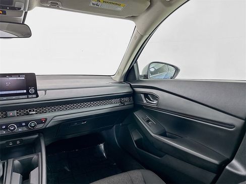Certified 2024 Honda Accord EX image 23