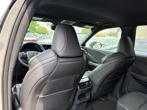 Certified 2026 Lexus TX 500h AWD w/ Technology Package image 14