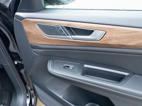 New 2026 Volkswagen Atlas SE image 45