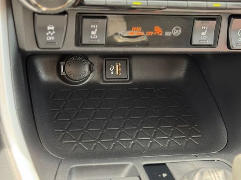 Used 2024 Toyota RAV4 XLE w/ Convenience Package AWD/4WD image 19