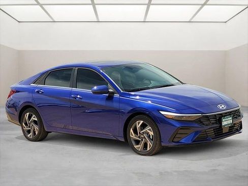 New 2026 Hyundai Elantra Limited FWD image 1