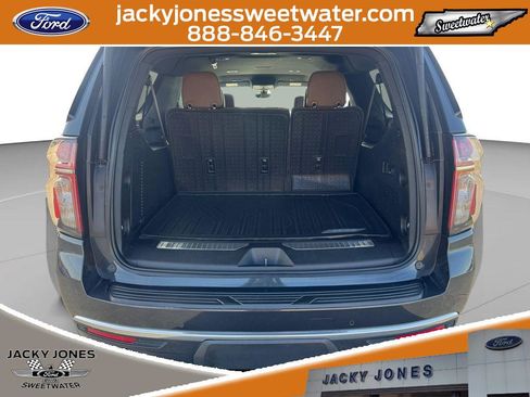 Used 2022 Chevrolet Suburban High Country w/ Max Trailering Package image 19