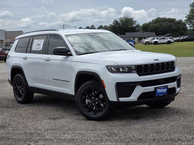 New 2026 Jeep Grand Cherokee L 2WD image 2