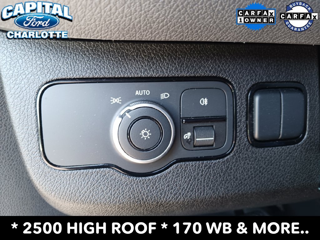 Used 2025 Mercedes-Benz Sprinter 2500 image 27