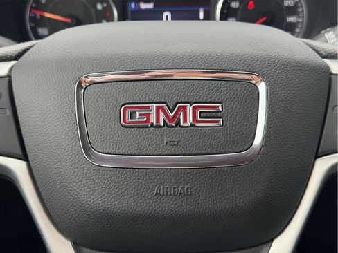 Certified 2023 GMC Acadia SLE w/ Driver Convenience Package AWD/4WD image 18