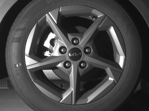 Used 2025 Kia K4 LXS image 15