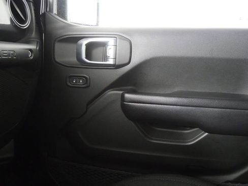 Used 2021 Jeep Wrangler Unlimited Sport image 25
