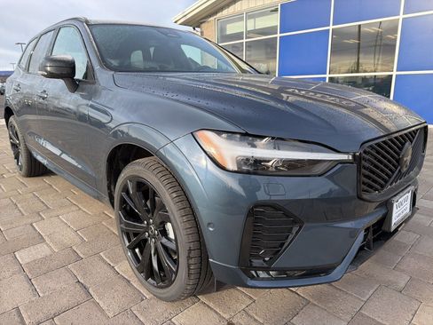 New 2026 Volvo XC60 B5 Ultra w/ Climate Package AWD/4WD image 2