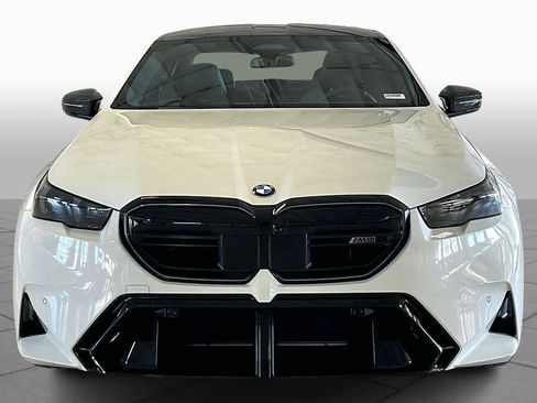 New 2026 BMW M5 w/ Carbon Package image 3