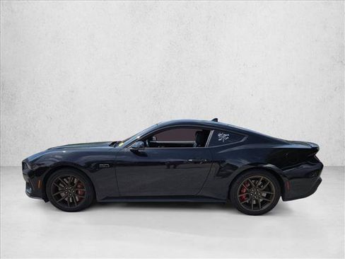 Used 2025 Ford Mustang GT Premium RWD image 8