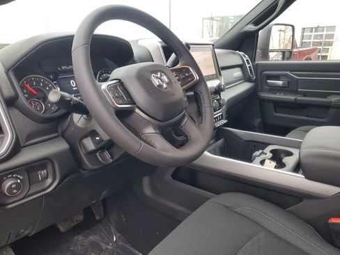 New 2026 RAM 2500 Big Horn AWD/4WD image 14