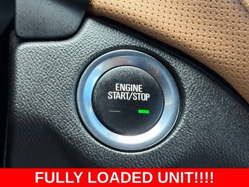 Used 2020 Chevrolet Equinox Premier AWD/4WD image 25