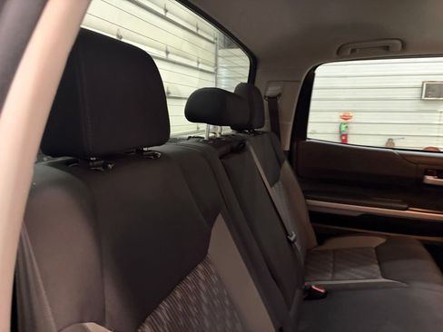 Used 2019 Toyota Tundra SR5 AWD/4WD image 33