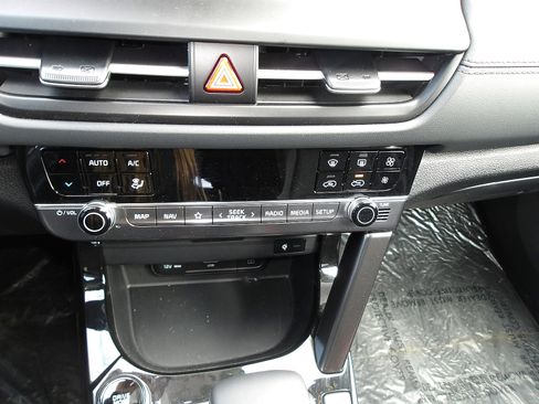 Used 2026 Kia Seltos EX w/ EX Sunroof Package image 22