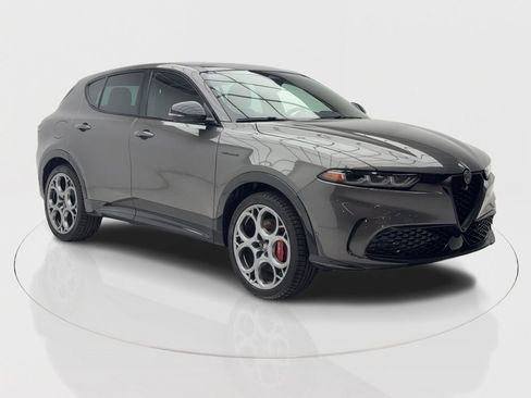 New 2024 Alfa Romeo Tonale Veloce image 1