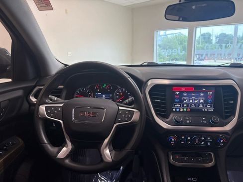Used 2023 GMC Acadia SLE AWD/4WD image 29