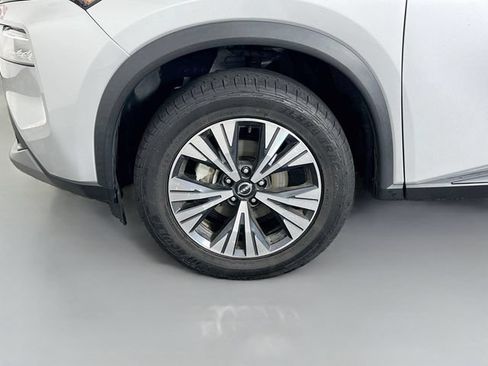 Used 2023 Nissan Rogue SV FWD image 10