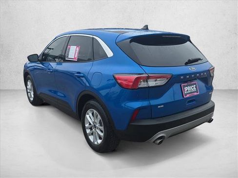 Used 2020 Ford Escape SE FWD image 3