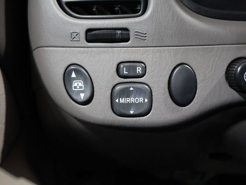 Used 2004 Toyota Tundra SR5 image 26