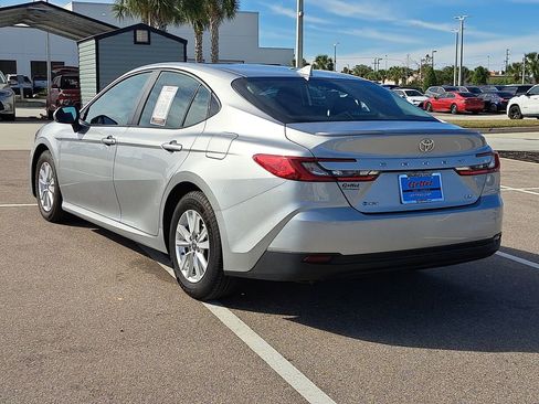 Certified 2025 Toyota Camry LE image 4