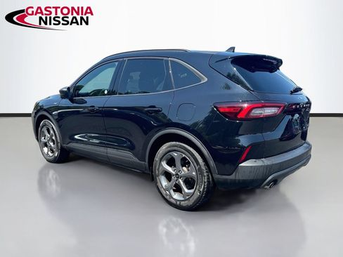Used 2025 Ford Escape ST-Line FWD image 6