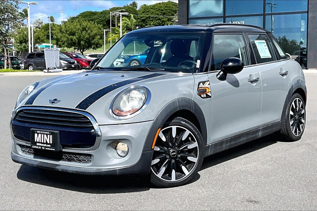 Used 2016 MINI Cooper 4-Door Hardtop FWD image 2