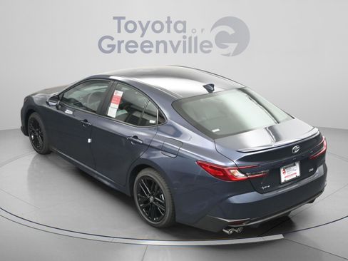 New 2026 Toyota Camry SE FWD image 9