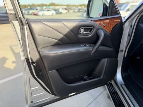 Used 2015 INFINITI QX80 2WD image 12