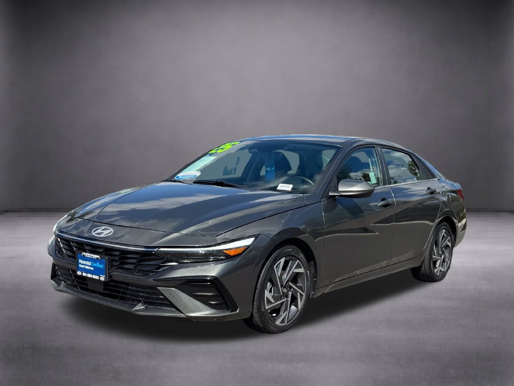 Certified 2025 Hyundai Elantra SEL FWD image 4